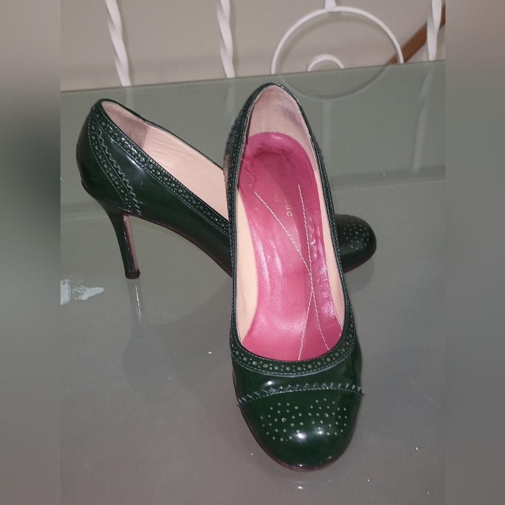 Kate Spade Cap Toe Brouge Patent Tooled Leather Heels Pumps